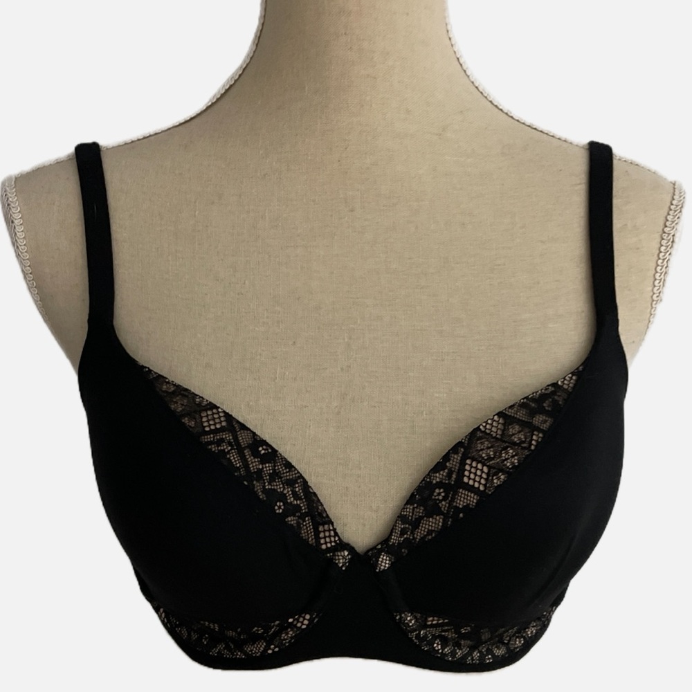 Victoria's Secret‎ Body by Victoria Lined Demi Bra 32DD Black Lace Beige